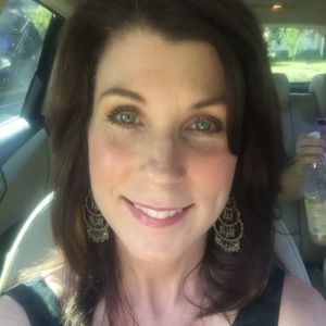 Meet your Posher, Shelly